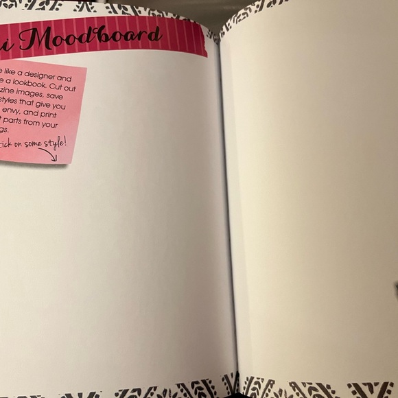 New Fashion Style book - Picture 2 of 6